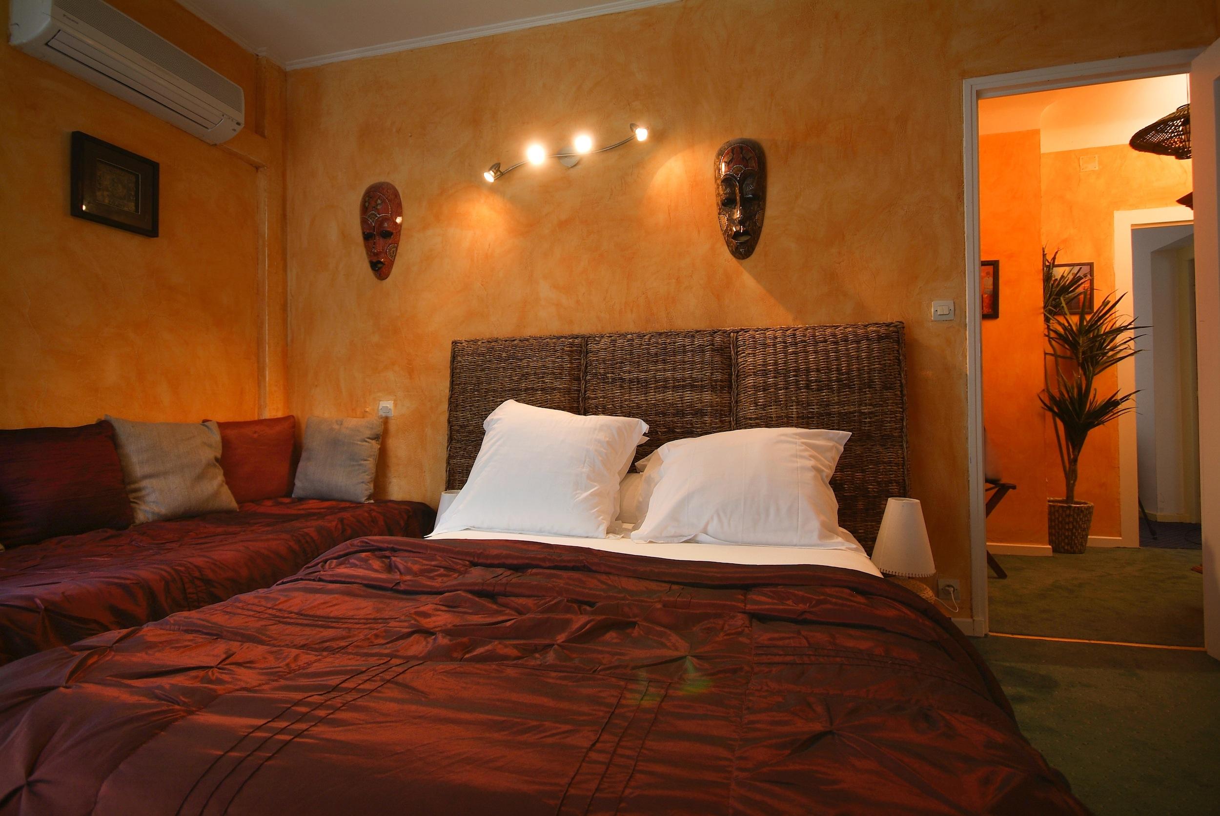 Cit'Hotel Le Mirage Istres Bagian luar foto