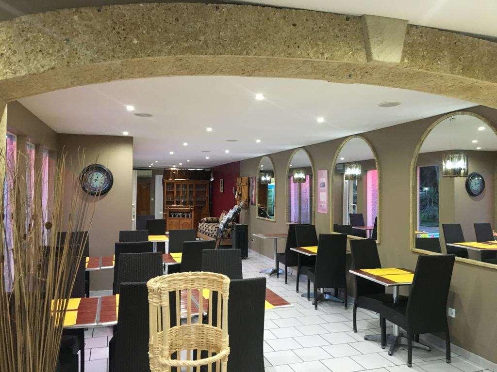 Cit'Hotel Le Mirage Istres Bagian luar foto