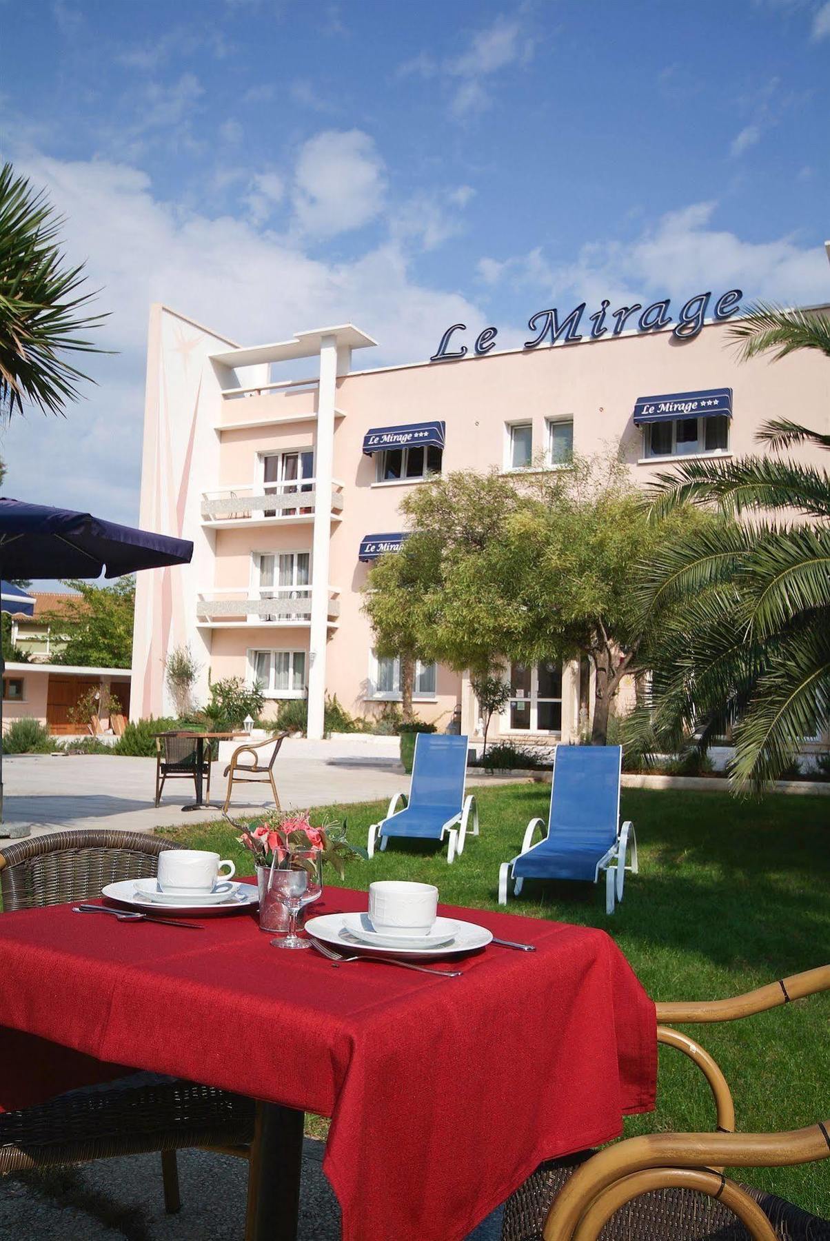 Cit'Hotel Le Mirage Istres Bagian luar foto